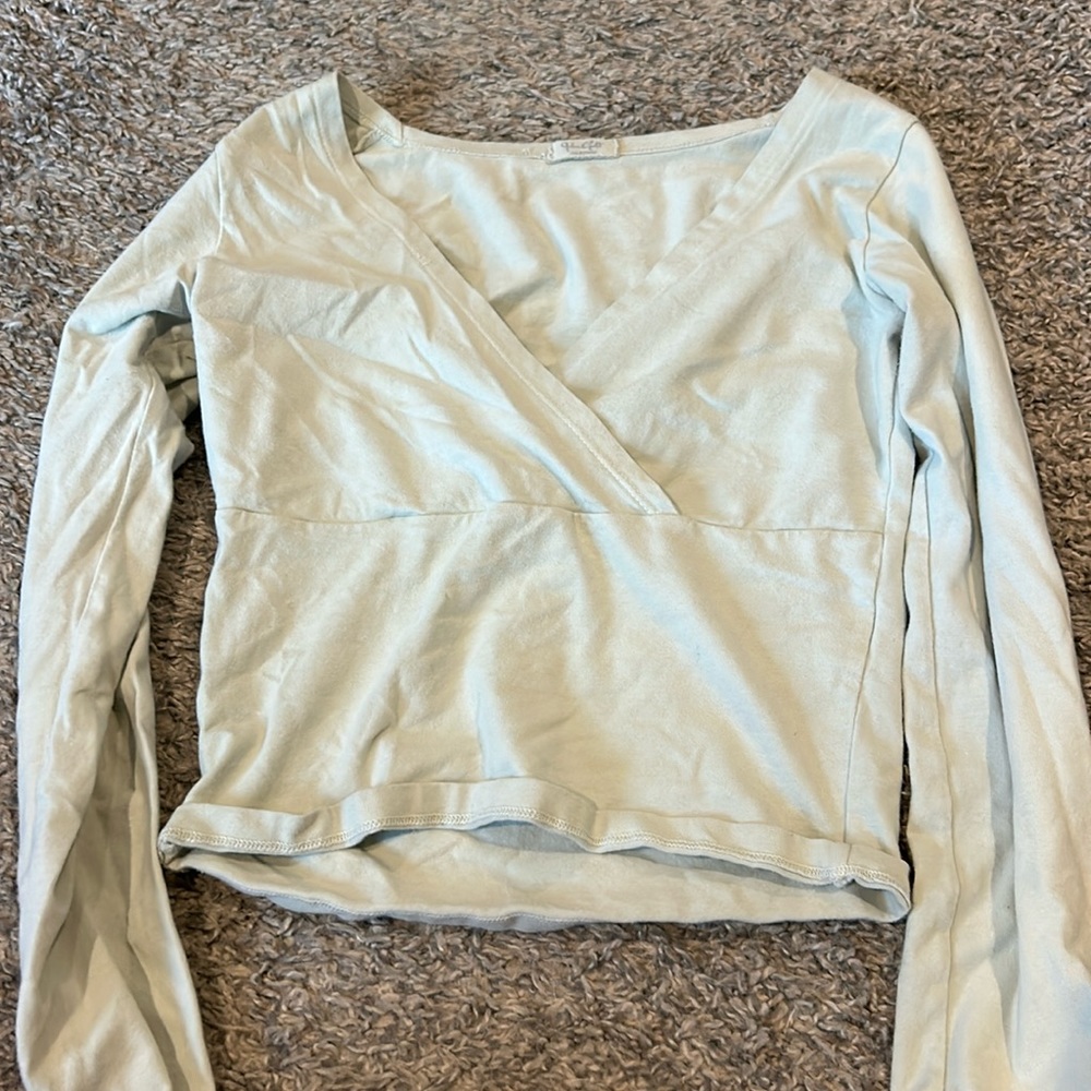 brandy Melville top! super adorable, light green top!